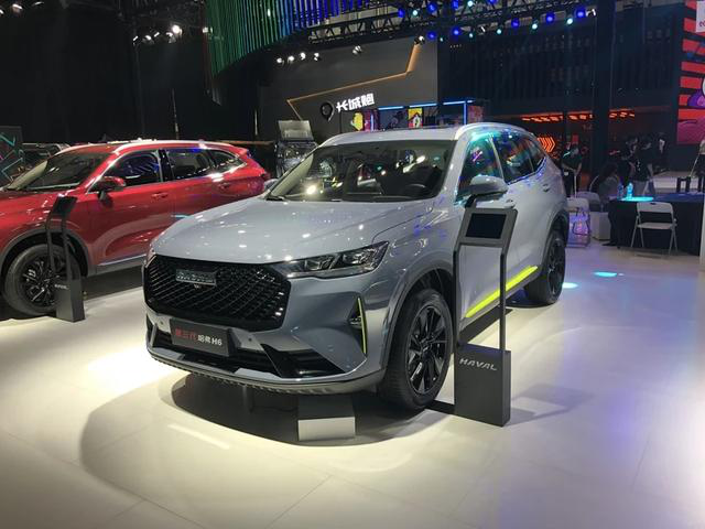 有颗向往“诗和远方”的心?看看第三代哈弗H6 2.0T智能四驱版